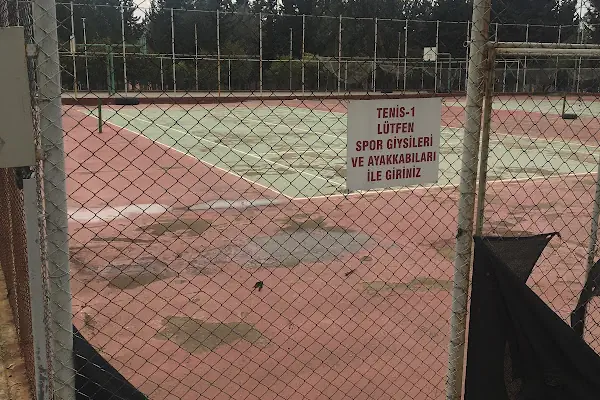 Çukurova Üniversitesi Tenis Kortları