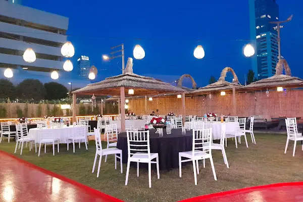 Bayraklı Luxury Garden