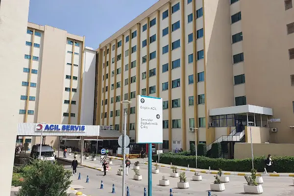 Dokuz Eylül Üniversitesi Hastanesi Acil Servisi