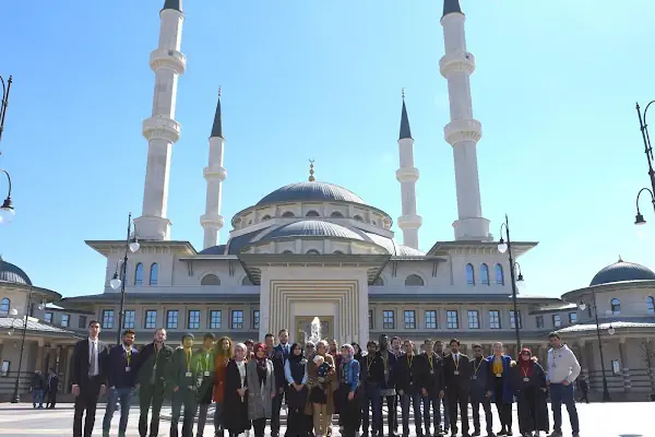 Sarıkadı Cami