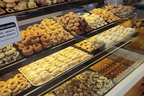Öz Gümüş Pastanesi