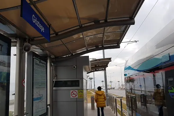 Göztepe Tramvay Durağı