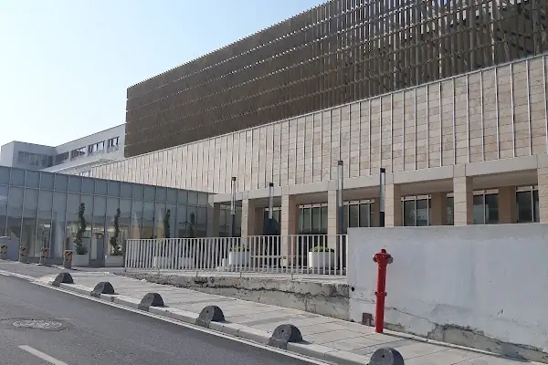 Arnavutkòy Belediyesi Yönetim Merkezi