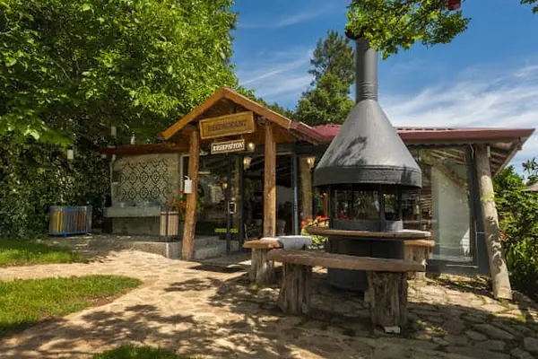 Saklı Göl Evleri