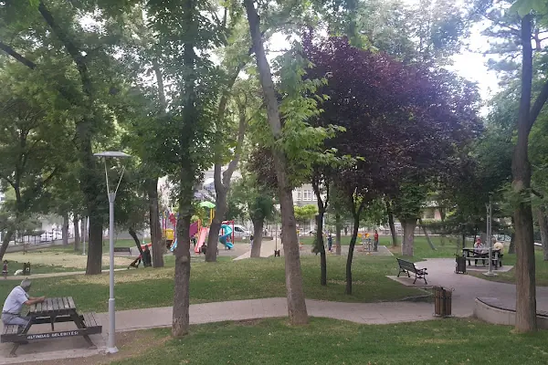 Hasan Esat Işık Parkı