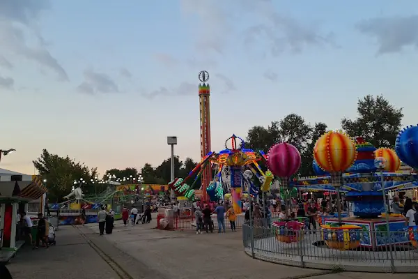 İnegöl Lunapark Cevahir Eğlence Merkezi
