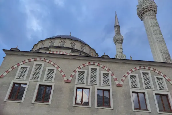 Kardeşler Cami