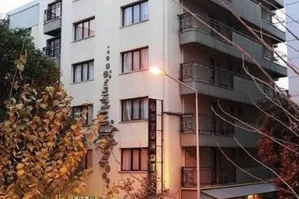 Üstün Otel Alsancak