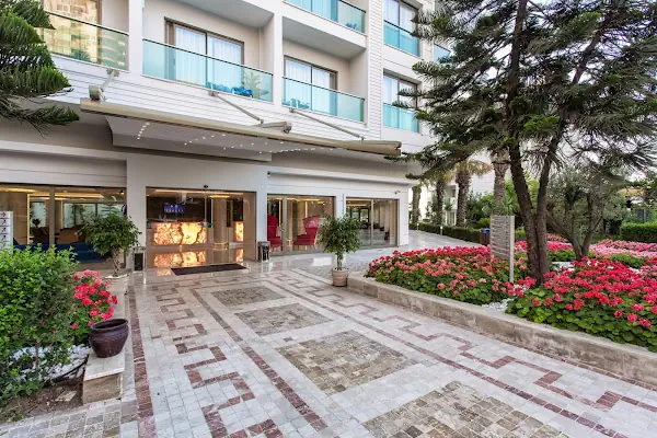 FALCON HOTEL