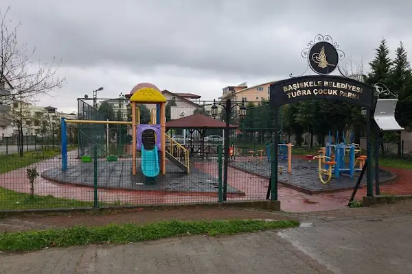 tuğra çocuk parkı