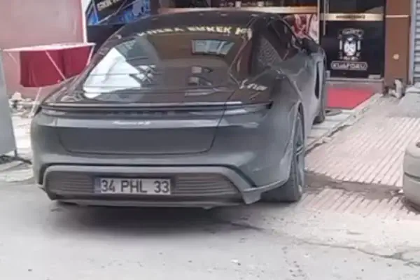 KUZEY ERKEK KUAFÖRÜ