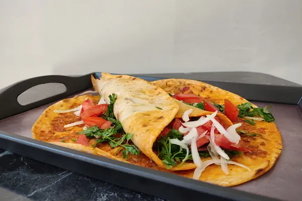 Gemlik Sokak Lahmacunu