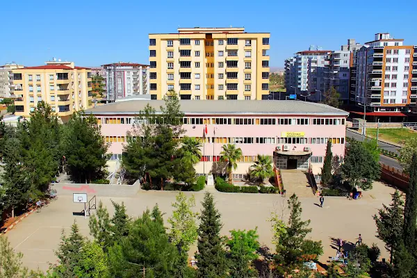 Yahya Altınbaş Anadolu Lisesi