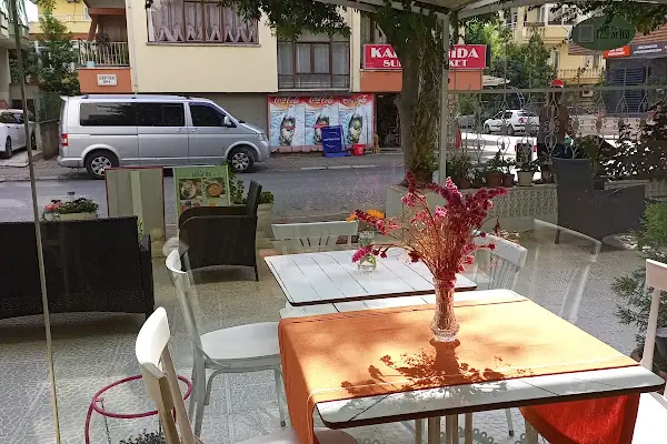 Cafe or tea