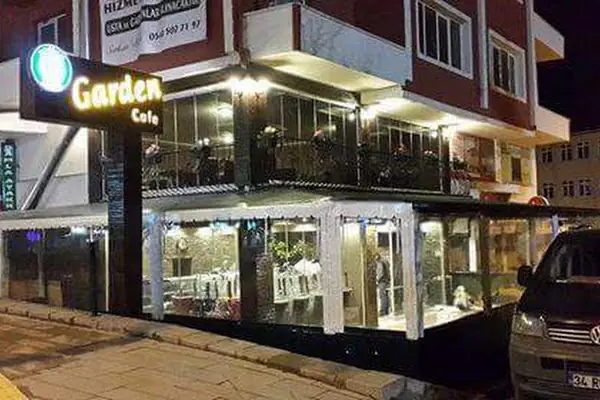 CAFE GARDEN