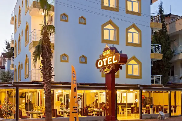 Şato Otel Lara