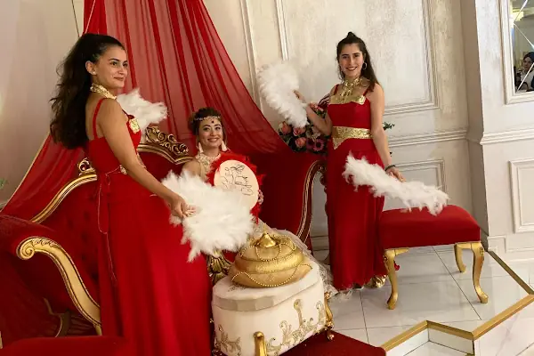 Nazra Balo Davet.Halkalı Gösteri Ve Etkinlik Mekanı