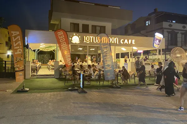 Lotus Moon Cafe Enez