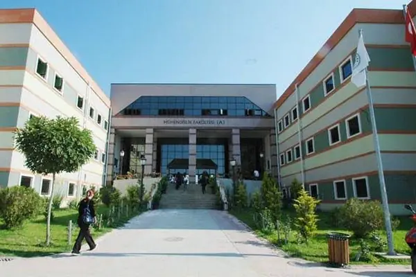 Kocaeli Üniversitesi Mühendislik Fakültesi Dekanlık