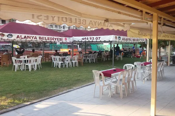 "Tennis Alanya" 4 Tennisplätze (Asche), Restaurant und Super Pool im Diva Alanya