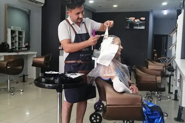 Hüsnü Yüksel Kuaför &amp; Hairdresser &amp; Парикмахер &amp; Friseur