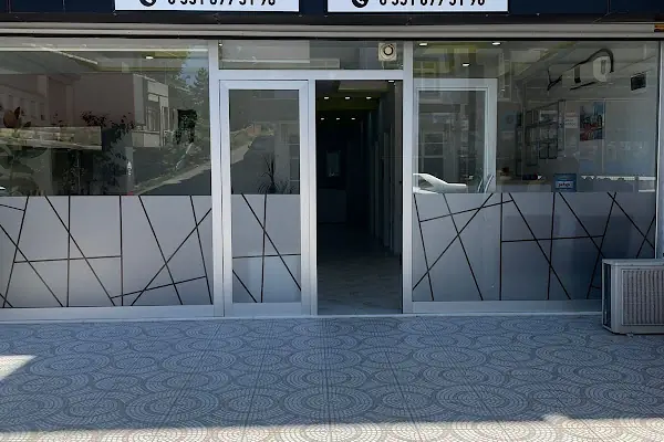 Diş Hekimi Mine Parlak