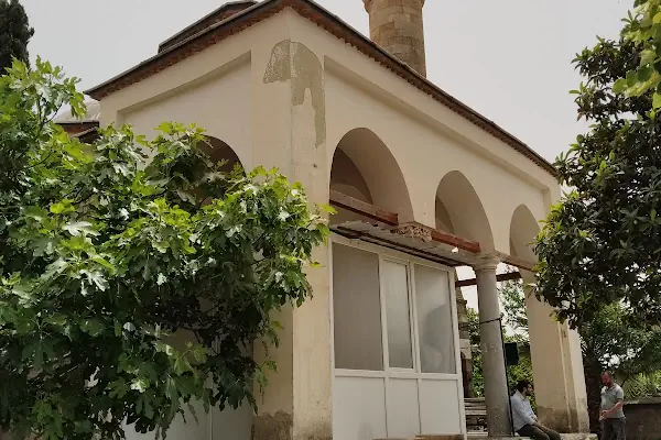 Darulkurra Camii
