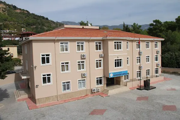 Değirmendere İlköğretim Okulu