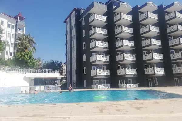 Grand Larina Beach Hotel