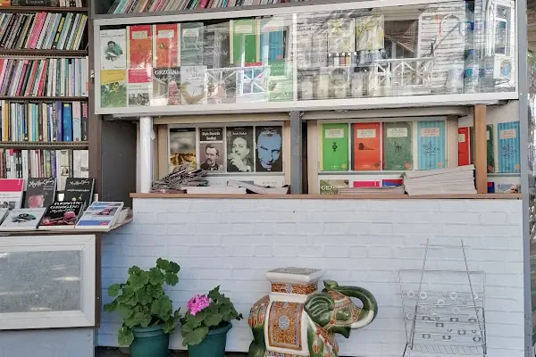 BURGAZADA KİTABEVİ BOOKSHOP