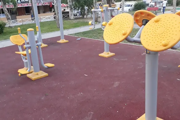 Bayraklı Çocuk Parkı