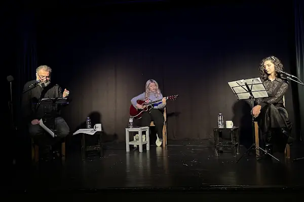 Kabare Sahnesi