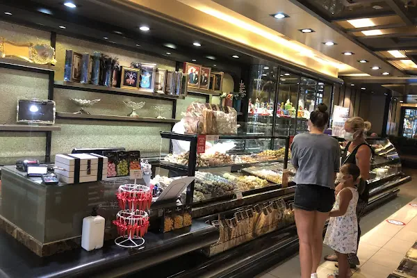 Hoşgör Pastaneleri