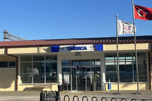 Körfez Tren İstasyonu