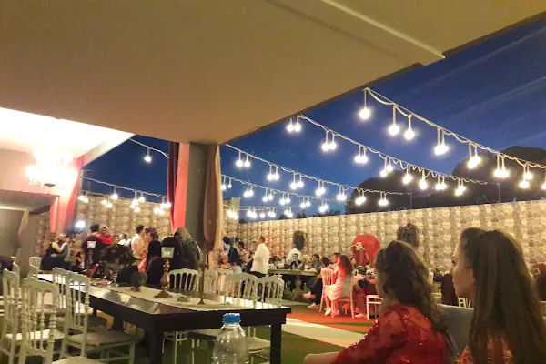 Bayraklı Sahil