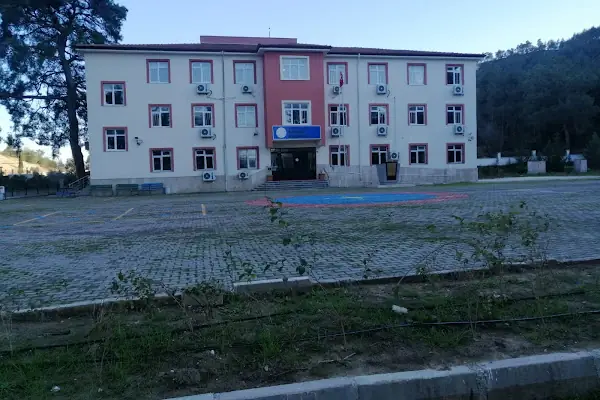 Karaöz İlkokulu