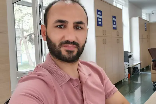 İzmir saç ekim merkezi Maxhaırclınıc Saç Ekim İzmir