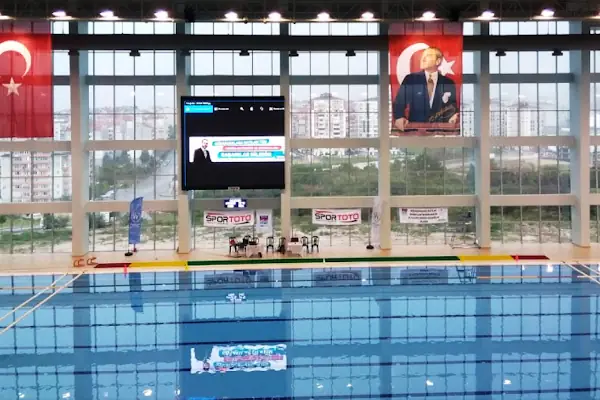 Edirne Olimpik Yüzme Havuzu