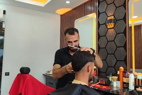 Saloon modell kuaför