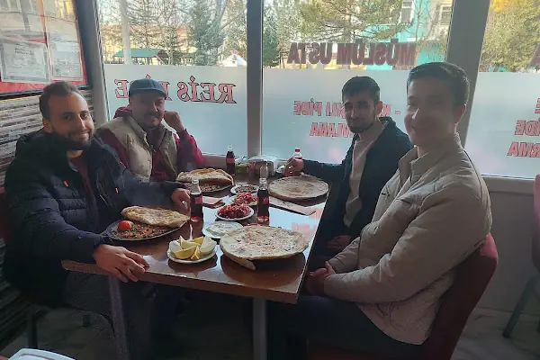 Reis Pide Salonu