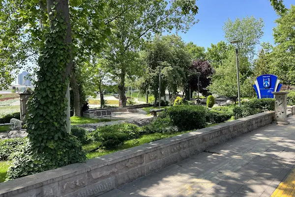 Cumhurİyet Parkı