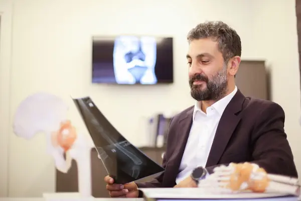 Op. Dr. Taner Aksu