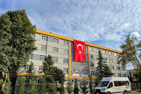 Özel Muradiye Erkek Anadolu Lisesi