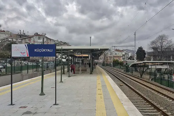 Küçükyalı