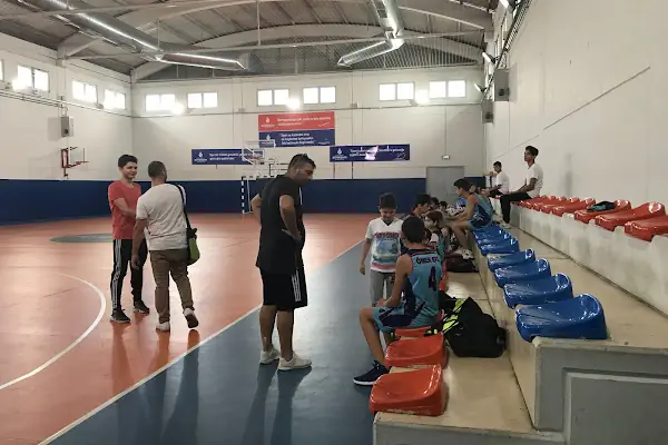 İstanbul Büyükşehir Belediyesi Spor Salonu