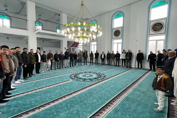 ÇINARDERE HACI KEMAL CAMİ