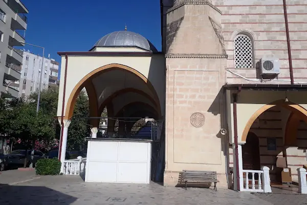 Şehzade Kademson Camii