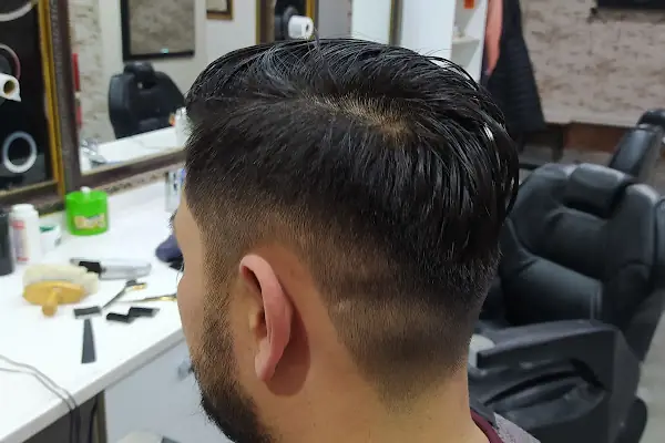 Bayraklı Erkek Kuoförü TASARIM: MUTLU TÜRKDOĞAN