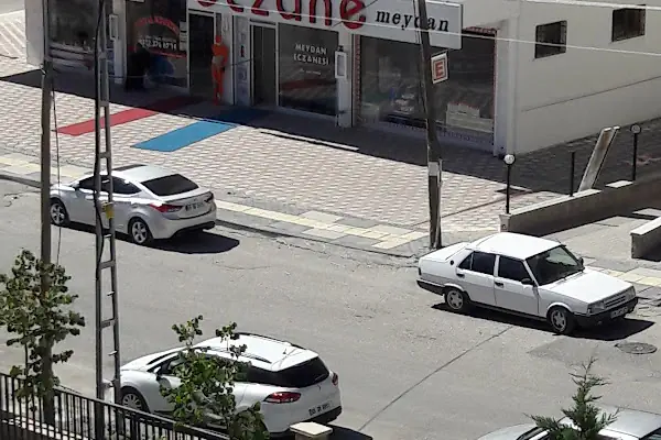 Meydan Eczanesi