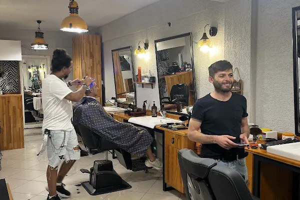 ÖYLE SAÇA BÖYLE TARAK
